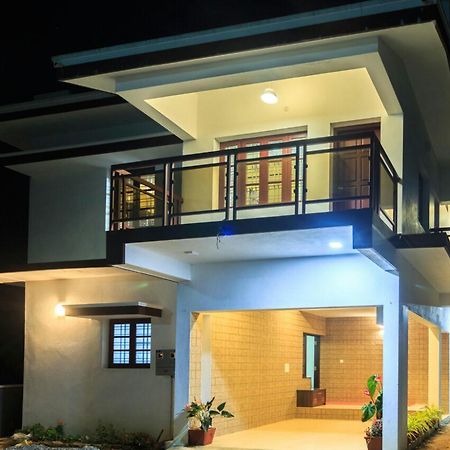 Karkera Comforts Hotel Madikeri Luaran gambar